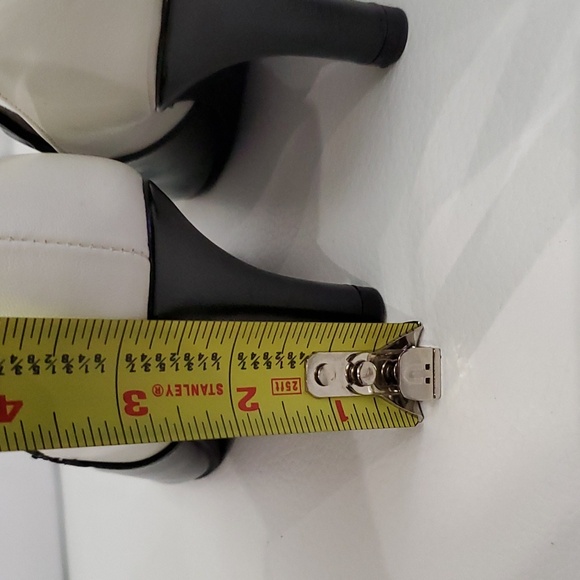 Life Stride Black and White high- heels Size 6 1/2 M - Picture 8 of 8